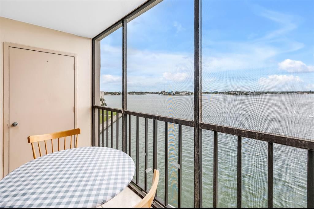 出租: $2,000 (1 贝兹, 1 浴室, 900 平方英尺)