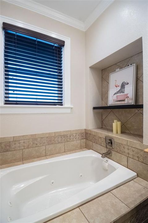 На продажу: $435,000 (5 спален, 3 ванн, 2829 Квадратных фут)