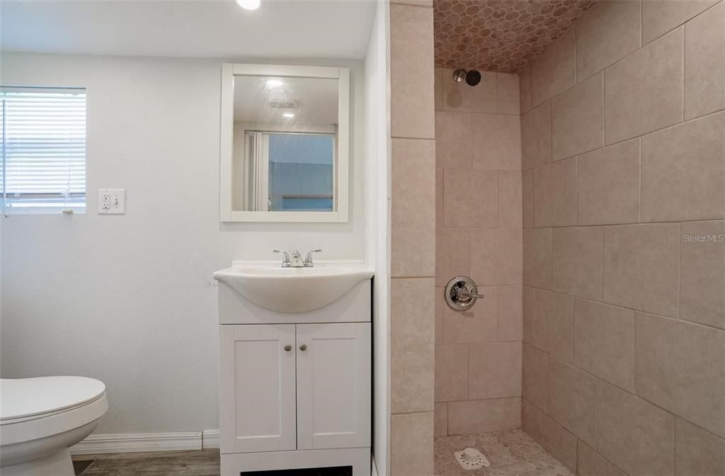 На продажу: $435,000 (5 спален, 3 ванн, 2829 Квадратных фут)