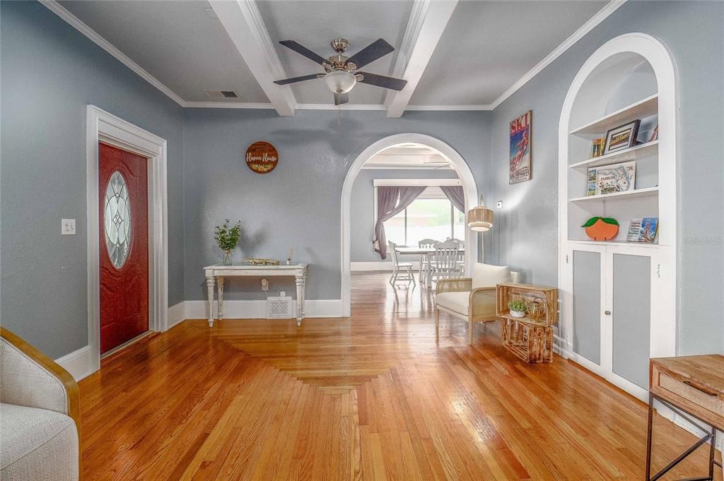 На продажу: $435,000 (5 спален, 3 ванн, 2829 Квадратных фут)