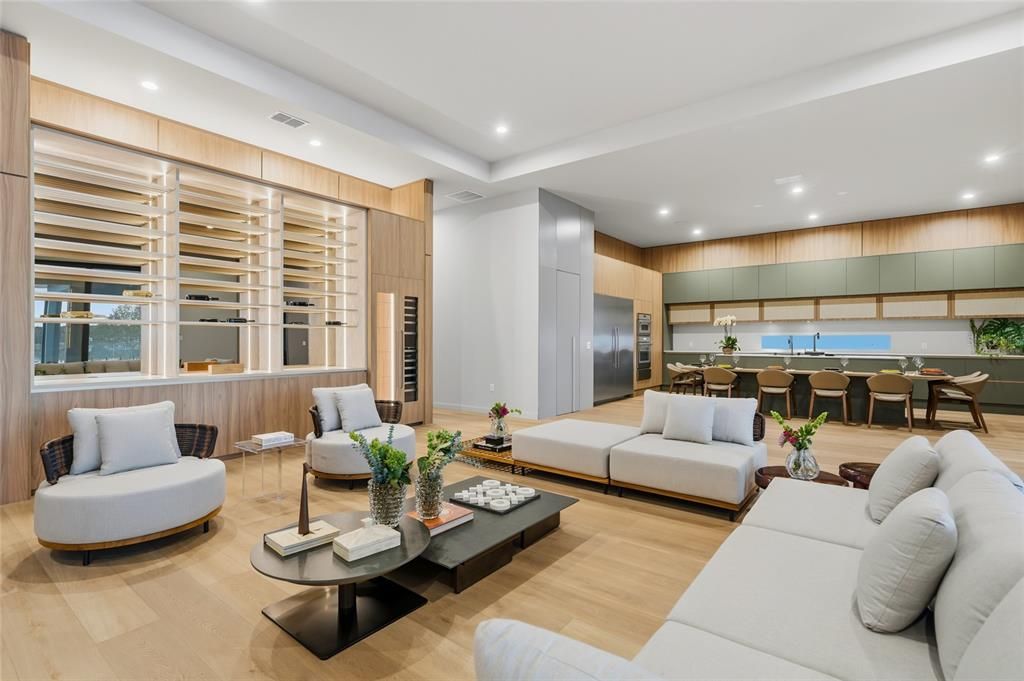 For Sale: $4,050,000 (4 beds, 5 baths, 4874 Square Feet)