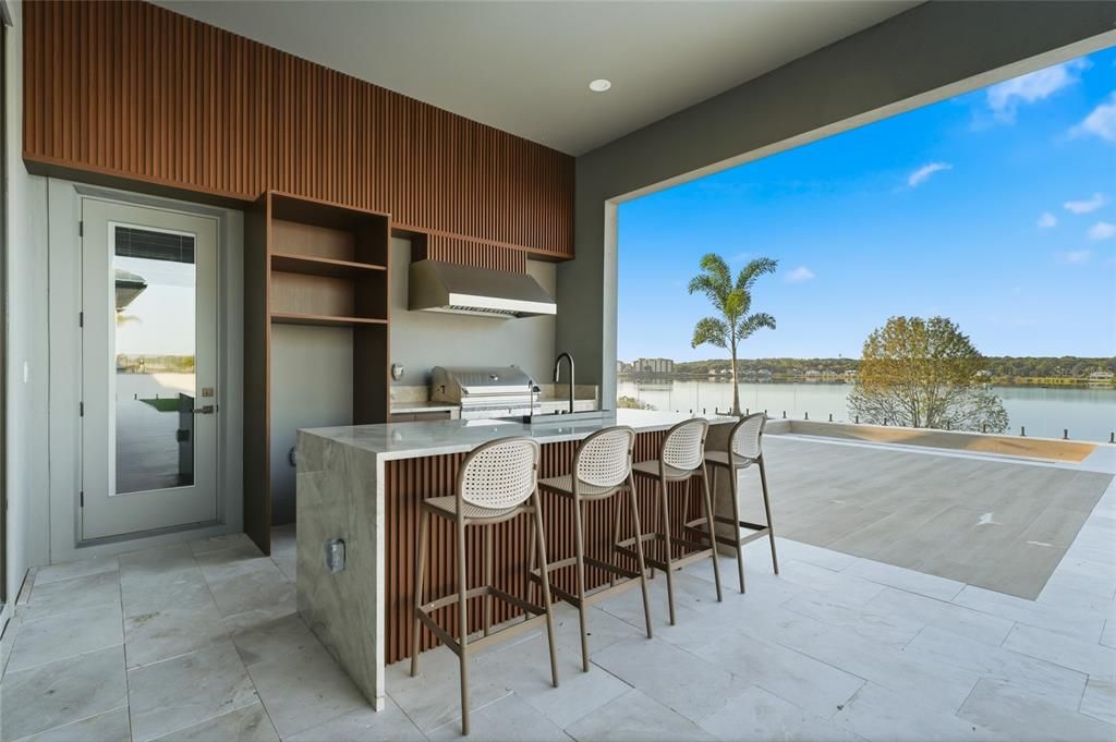 For Sale: $4,050,000 (4 beds, 5 baths, 4874 Square Feet)