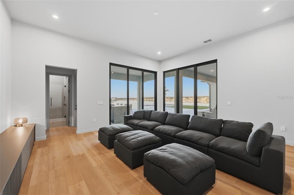 For Sale: $4,050,000 (4 beds, 5 baths, 4874 Square Feet)