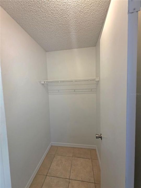 出租: $1,350 (2 贝兹, 1 浴室, 868 平方英尺)