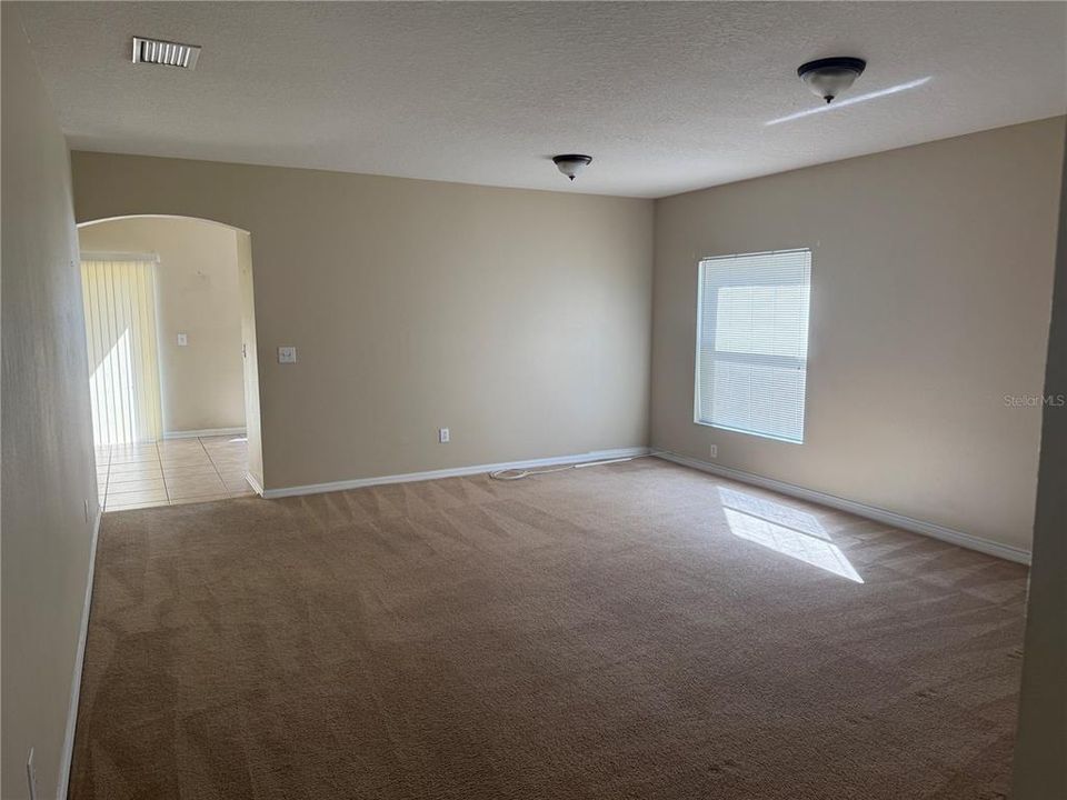 For Rent: $2,500 (4 beds, 2 baths, 2063 Square Feet)