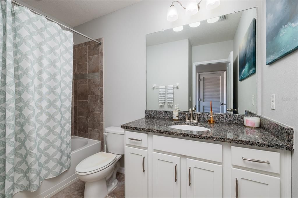 待售: $565,000 (3 贝兹, 2 浴室, 1995 平方英尺)