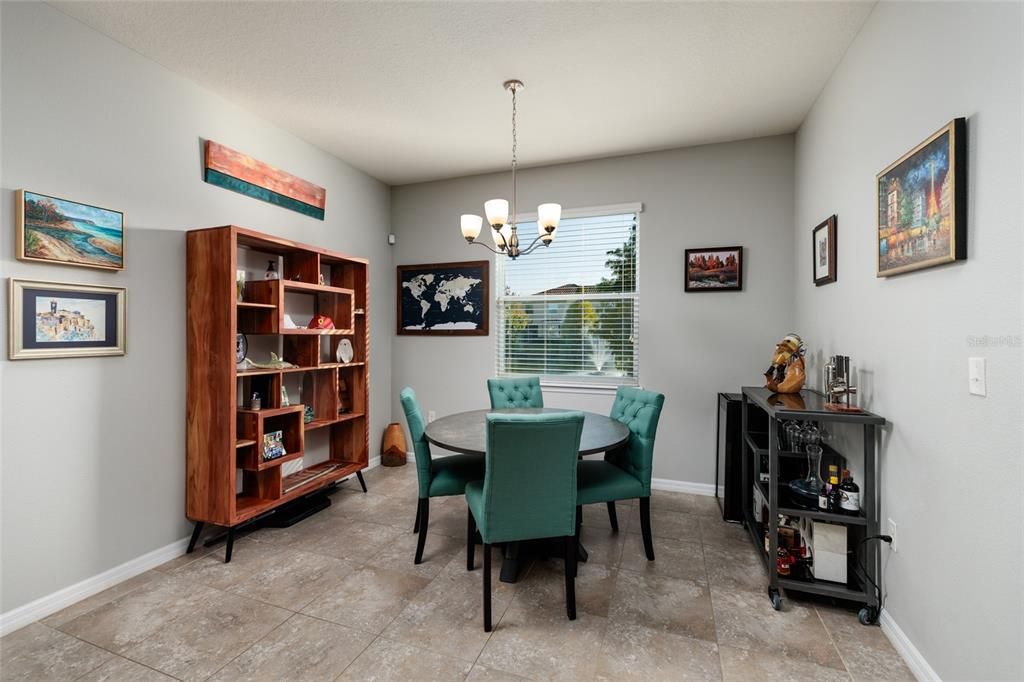 待售: $565,000 (3 贝兹, 2 浴室, 1995 平方英尺)