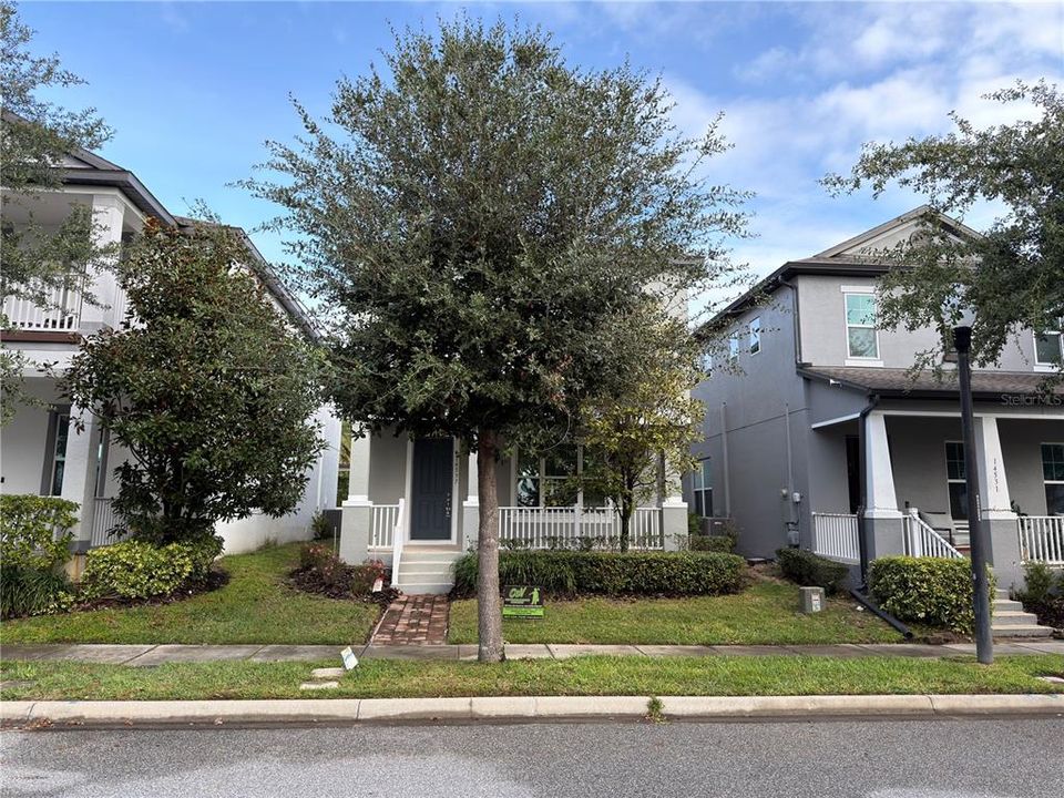 For Rent: $2,800 (4 beds, 2 baths, 2047 Square Feet)