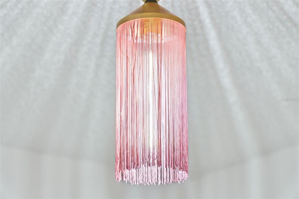 En Venta: $449,900 (4 camas, 2 baños, 2496 Pies cuadrados)