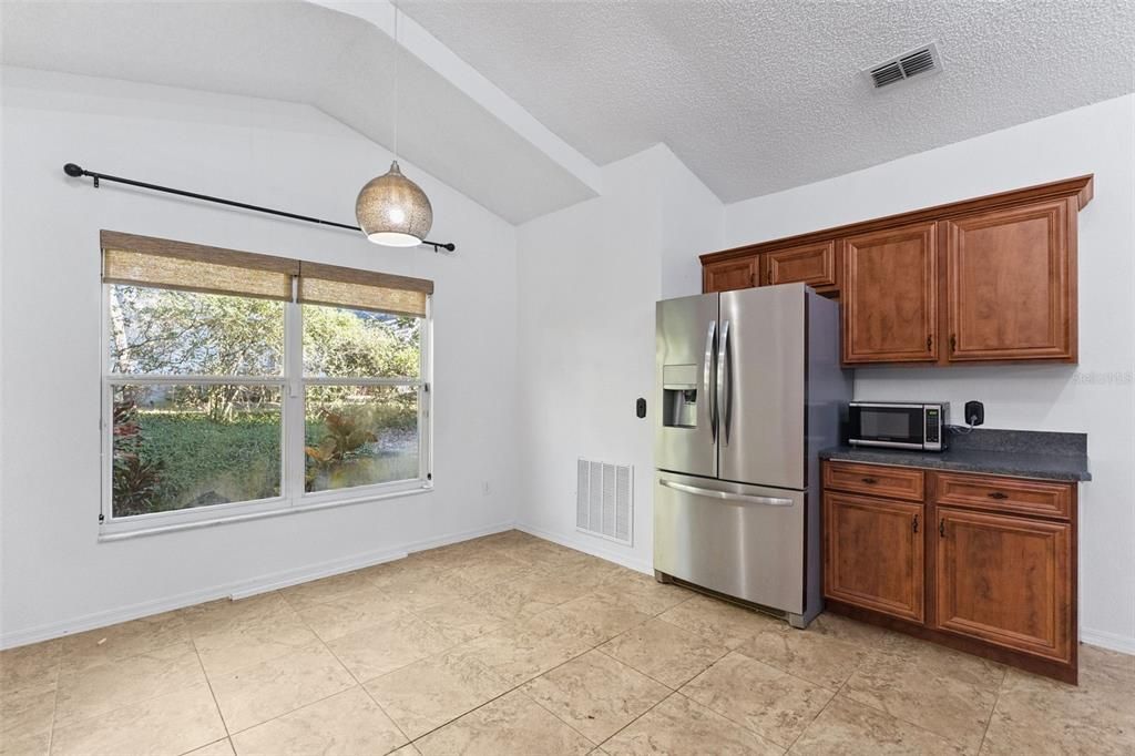 En Venta: $449,900 (4 camas, 2 baños, 2496 Pies cuadrados)