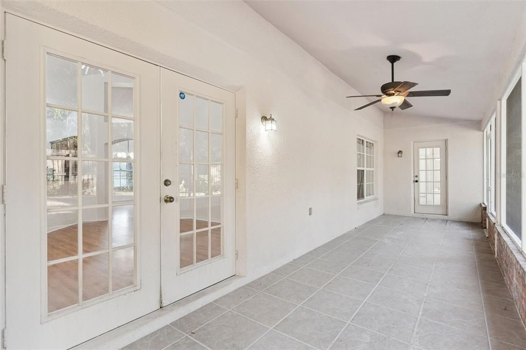 En Venta: $449,900 (4 camas, 2 baños, 2496 Pies cuadrados)