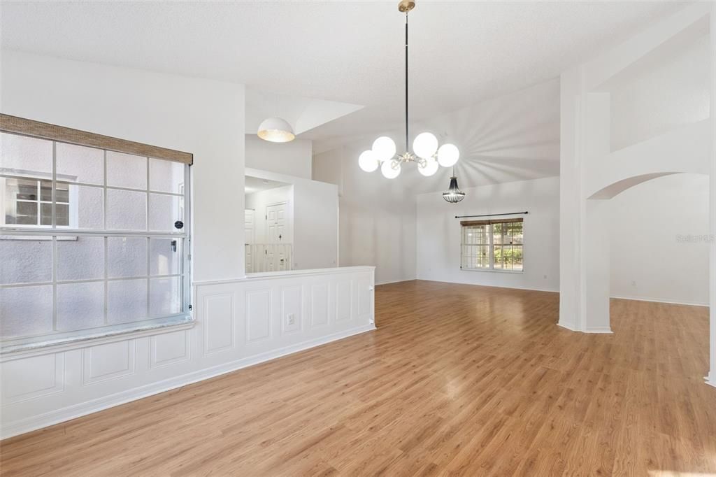 En Venta: $449,900 (4 camas, 2 baños, 2496 Pies cuadrados)