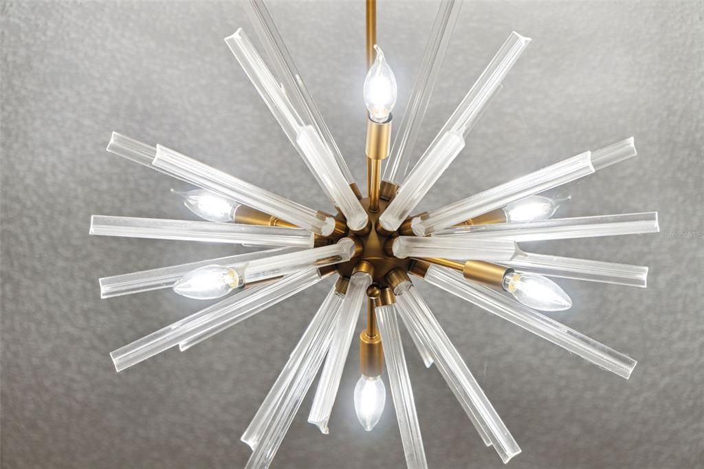 En Venta: $449,900 (4 camas, 2 baños, 2496 Pies cuadrados)