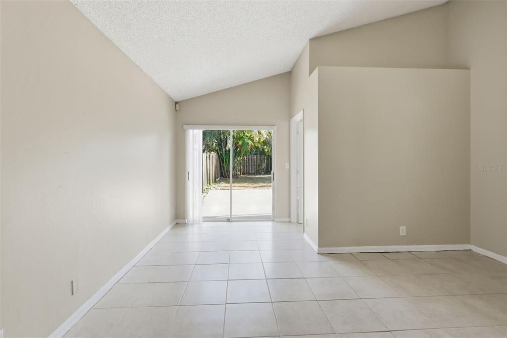 待售: $429,900 (3 贝兹, 2 浴室, 1513 平方英尺)