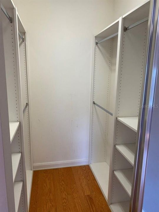 For Rent: $2,317 (3 beds, 2 baths, 1673 Square Feet)