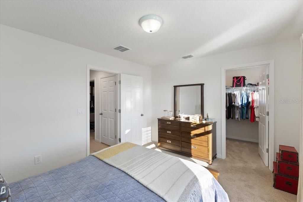 For Sale: $485,000 (3 beds, 2 baths, 1818 Square Feet)