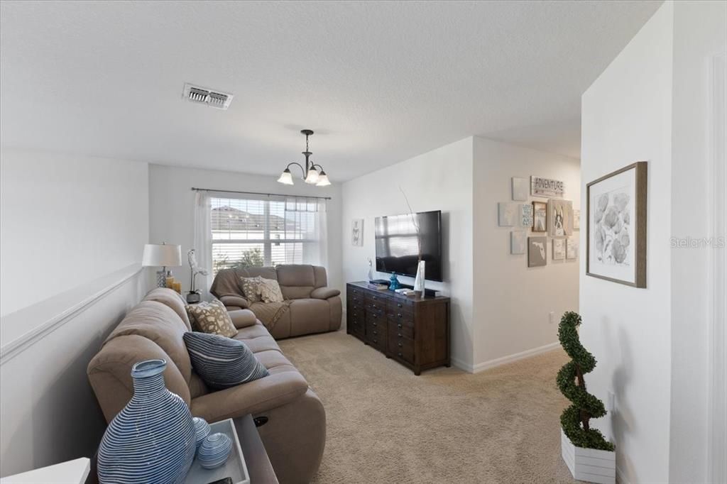 For Sale: $485,000 (3 beds, 2 baths, 1818 Square Feet)