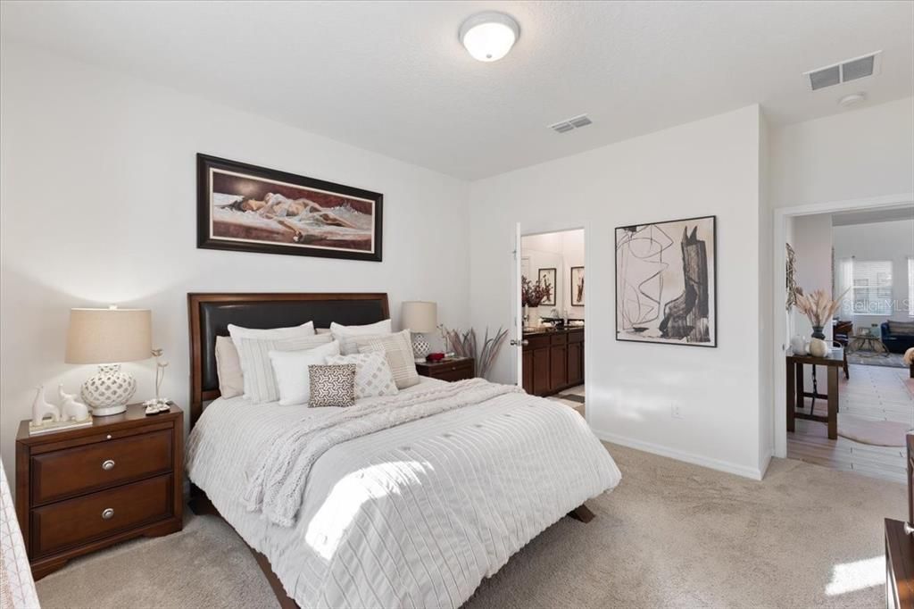 For Sale: $485,000 (3 beds, 2 baths, 1818 Square Feet)