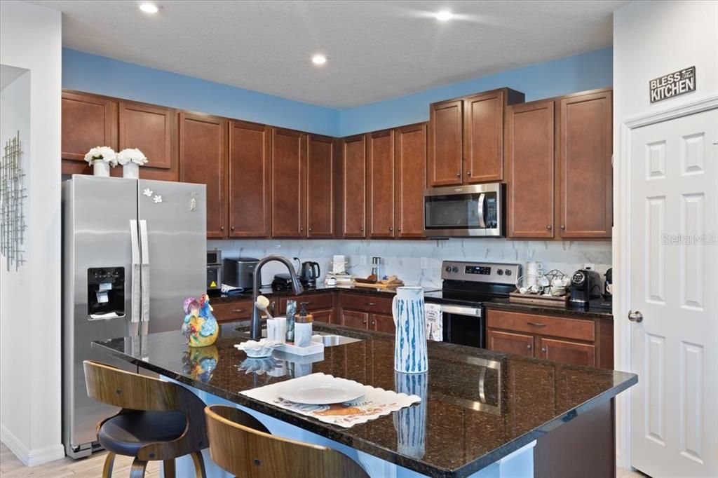 For Sale: $485,000 (3 beds, 2 baths, 1818 Square Feet)