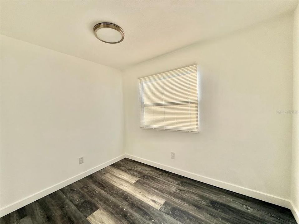 В аренду: $1,400 (2 спален, 1 ванн, 672 Квадратных фут)