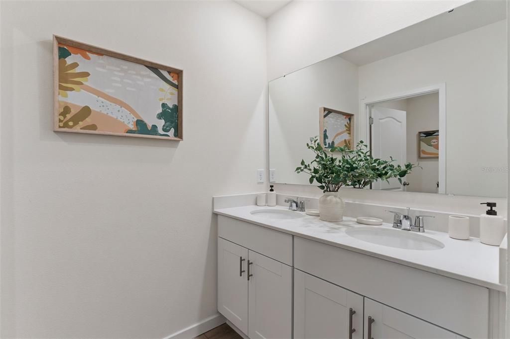 For Sale: $527,990 (5 beds, 3 baths, 2601 Square Feet)