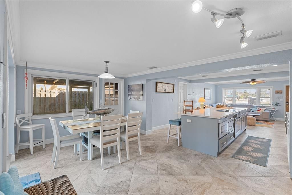 En Renta: $8,000 (4 camas, 3 baños, 2437 Pies cuadrados)