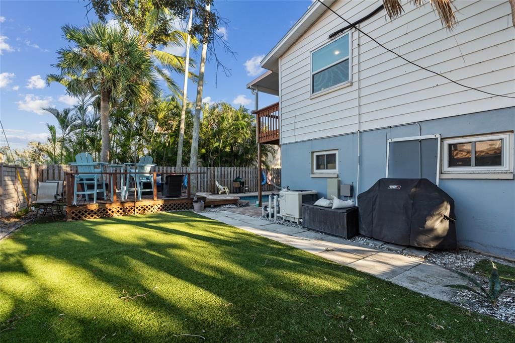 En Renta: $8,000 (4 camas, 3 baños, 2437 Pies cuadrados)