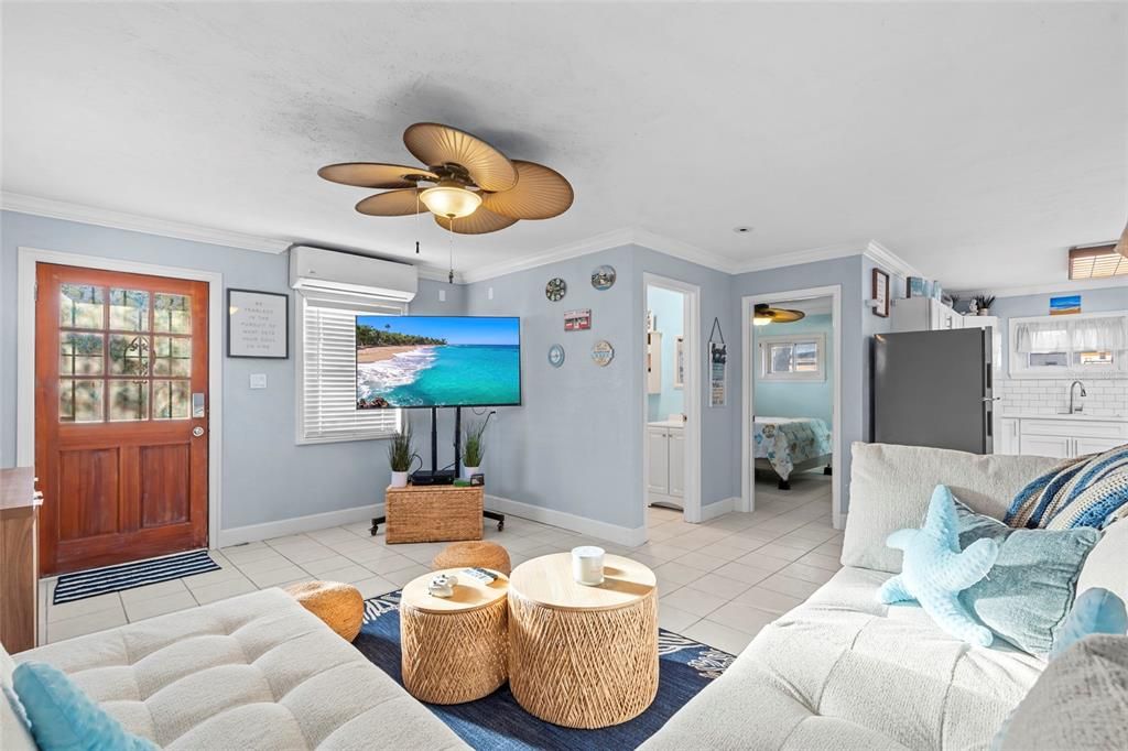 En Renta: $8,000 (4 camas, 3 baños, 2437 Pies cuadrados)