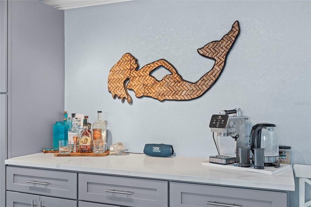 En Renta: $8,000 (4 camas, 3 baños, 2437 Pies cuadrados)