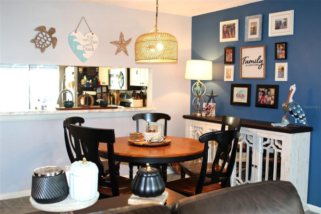 En Venta: $265,000 (2 camas, 2 baños, 1132 Pies cuadrados)