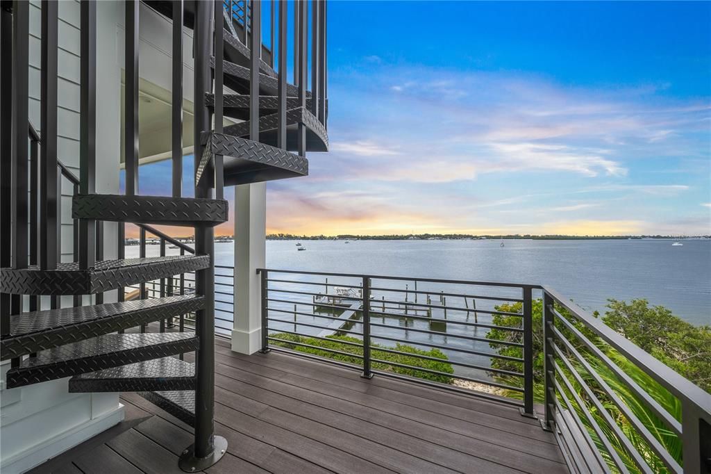 На продажу: $4,995,000 (5 спален, 5 ванн, 3005 Квадратных фут)