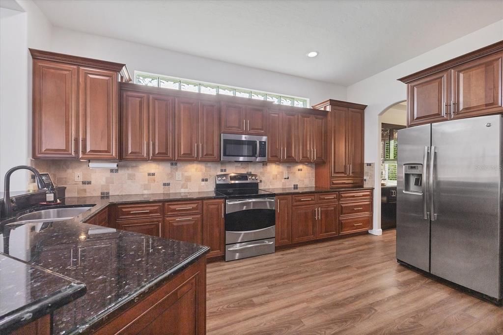 待售: $999,999 (3 贝兹, 3 浴室, 3023 平方英尺)