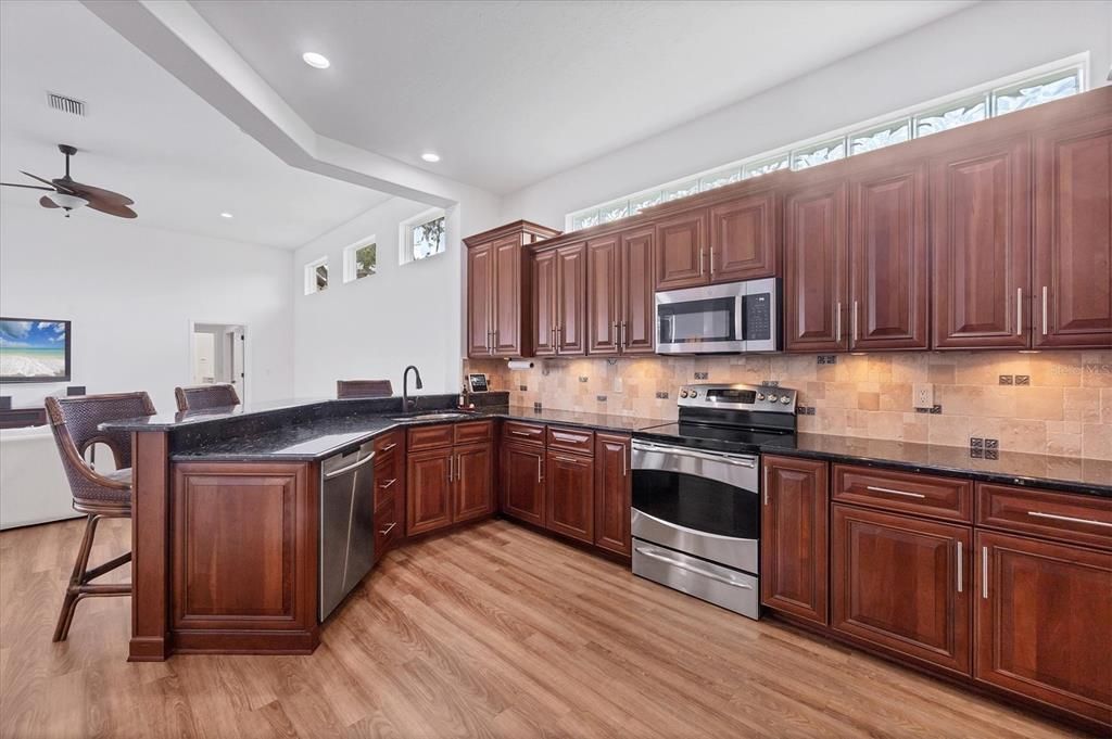 待售: $999,999 (3 贝兹, 3 浴室, 3023 平方英尺)