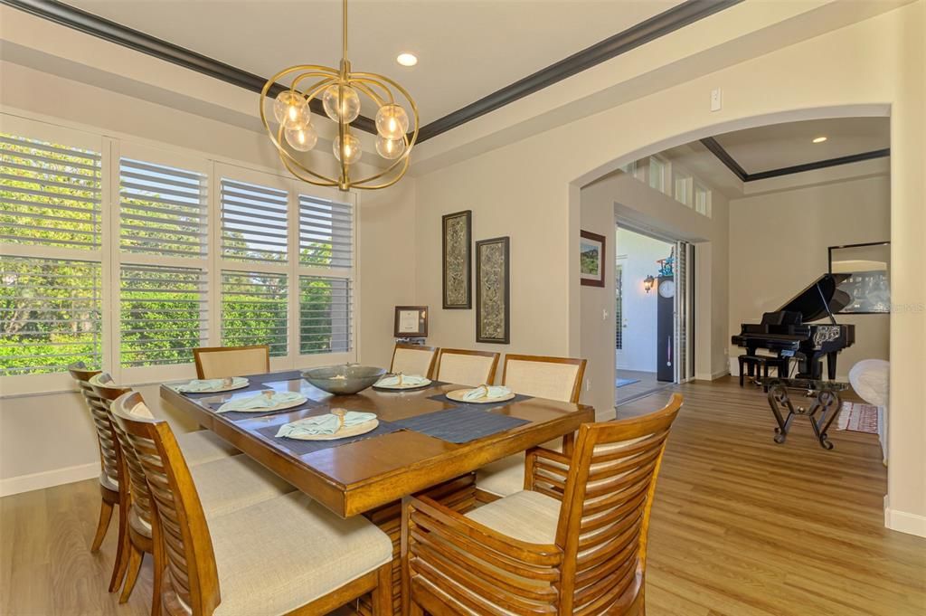 待售: $999,999 (3 贝兹, 3 浴室, 3023 平方英尺)