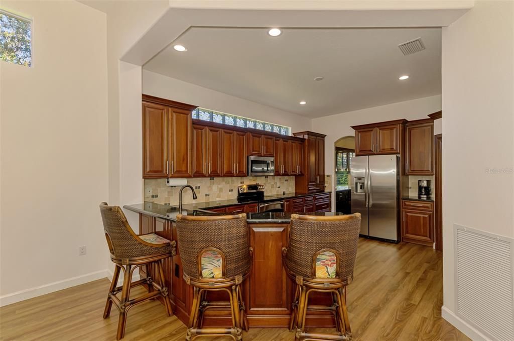 待售: $999,999 (3 贝兹, 3 浴室, 3023 平方英尺)