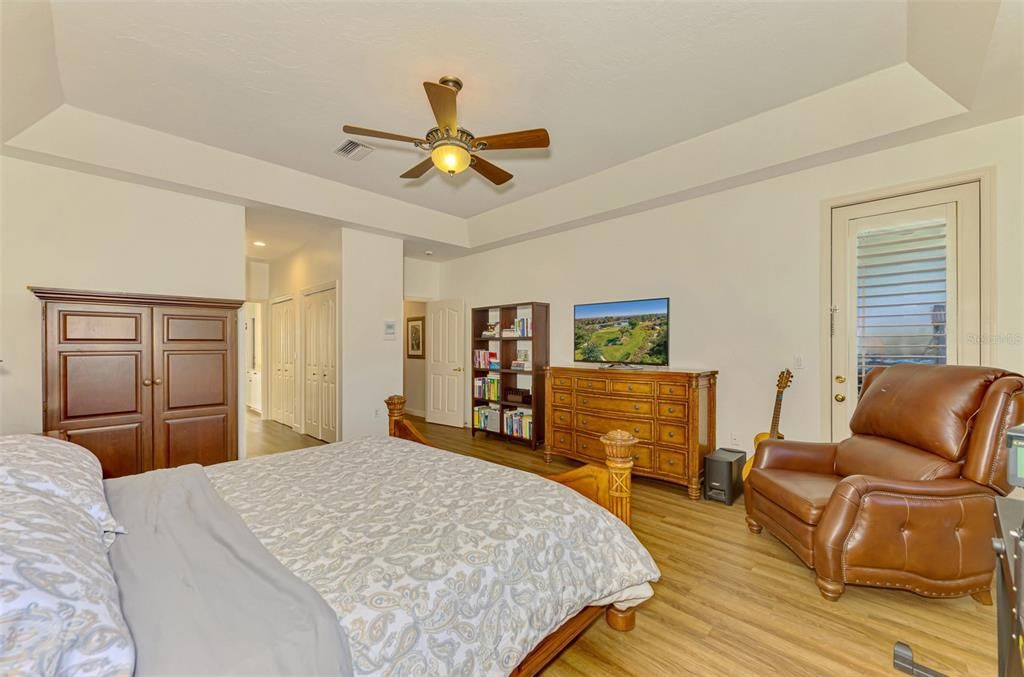 待售: $999,999 (3 贝兹, 3 浴室, 3023 平方英尺)