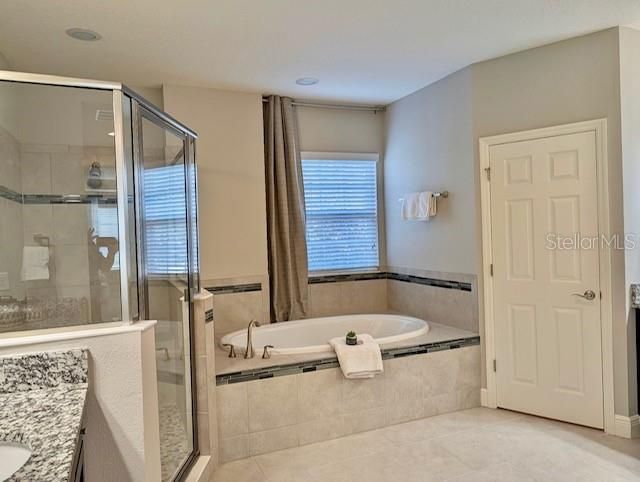 For Sale: $699,900 (5 beds, 4 baths, 3497 Square Feet)