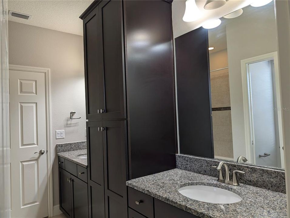 For Sale: $699,900 (5 beds, 4 baths, 3497 Square Feet)