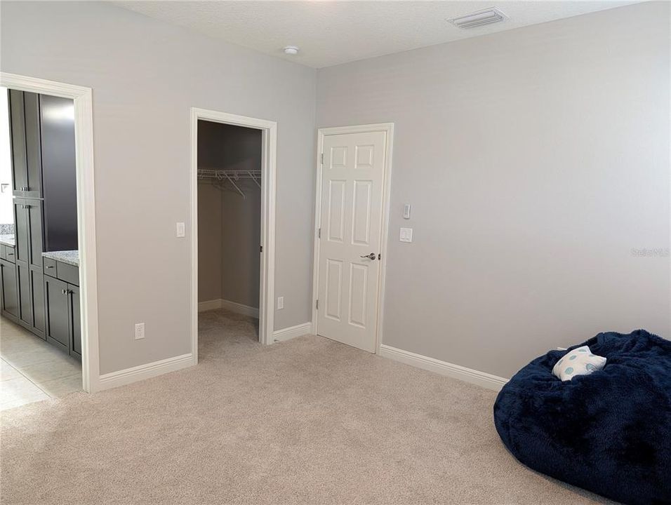 For Sale: $699,900 (5 beds, 4 baths, 3497 Square Feet)