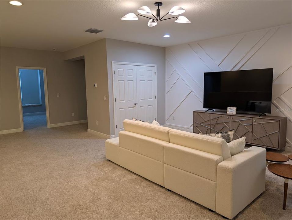 For Sale: $699,900 (5 beds, 4 baths, 3497 Square Feet)