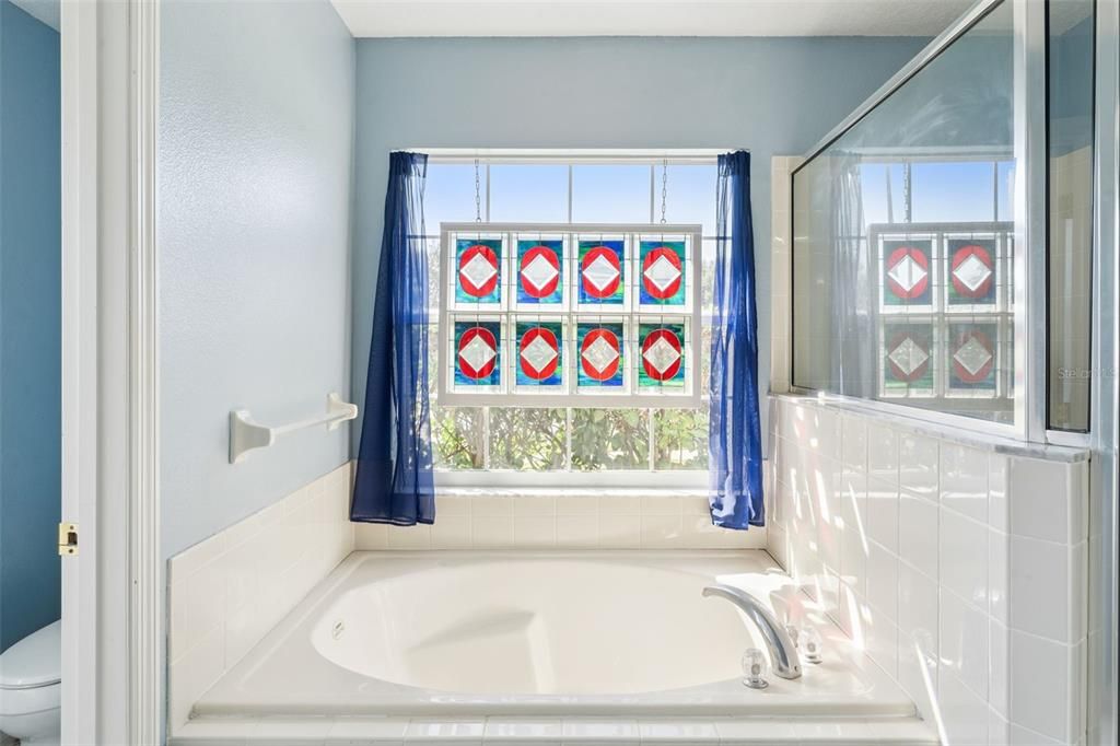 На продажу: $379,000 (4 спален, 2 ванн, 1744 Квадратных фут)