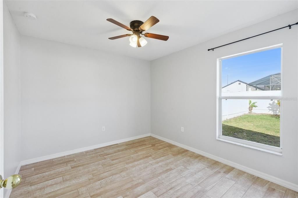 На продажу: $379,000 (4 спален, 2 ванн, 1744 Квадратных фут)