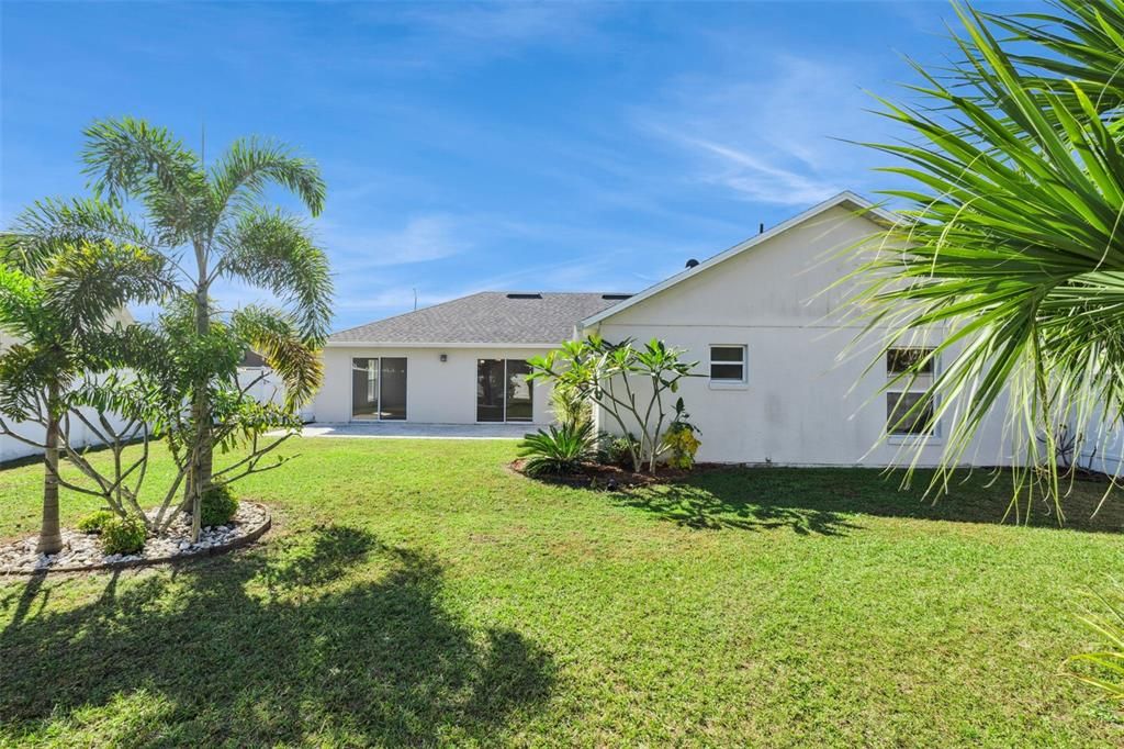 На продажу: $379,000 (4 спален, 2 ванн, 1744 Квадратных фут)