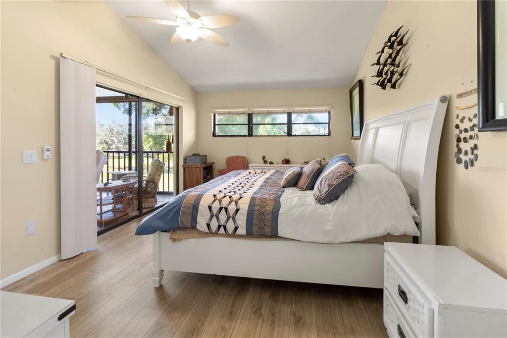 For Sale: $209,000 (2 beds, 2 baths, 1336 Square Feet)