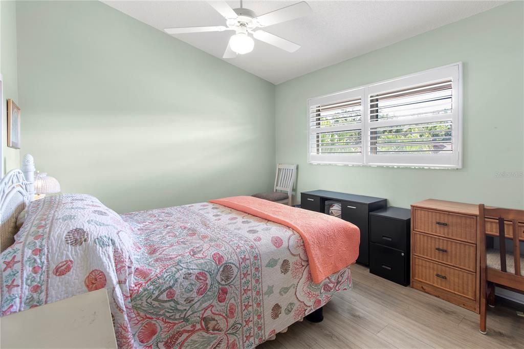 For Sale: $209,000 (2 beds, 2 baths, 1336 Square Feet)