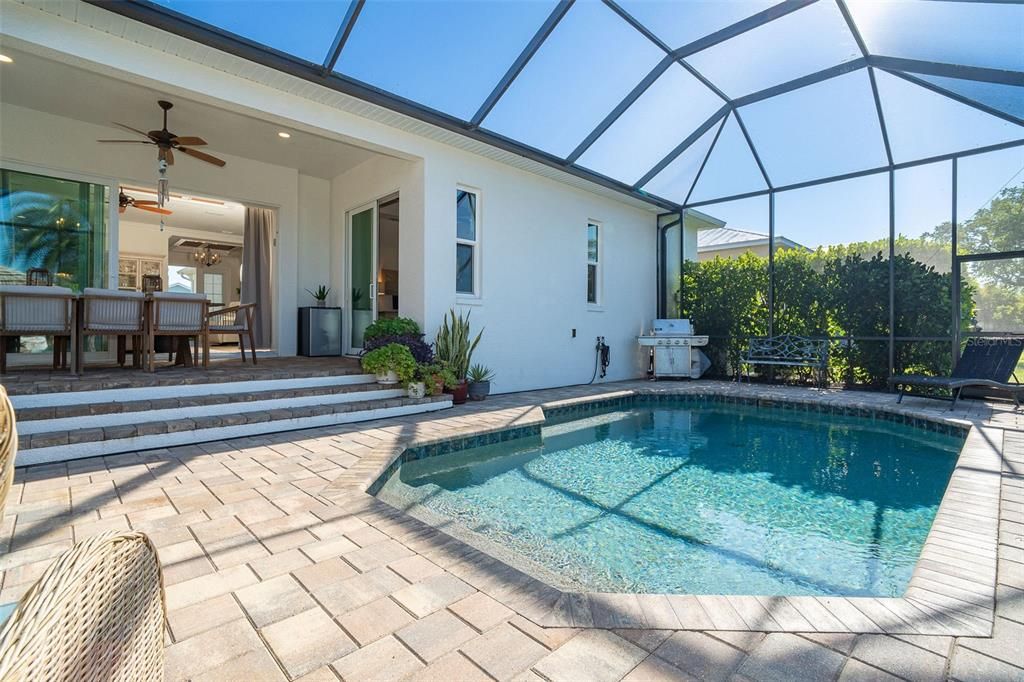 На продажу: $655,000 (3 спален, 2 ванн, 1820 Квадратных фут)