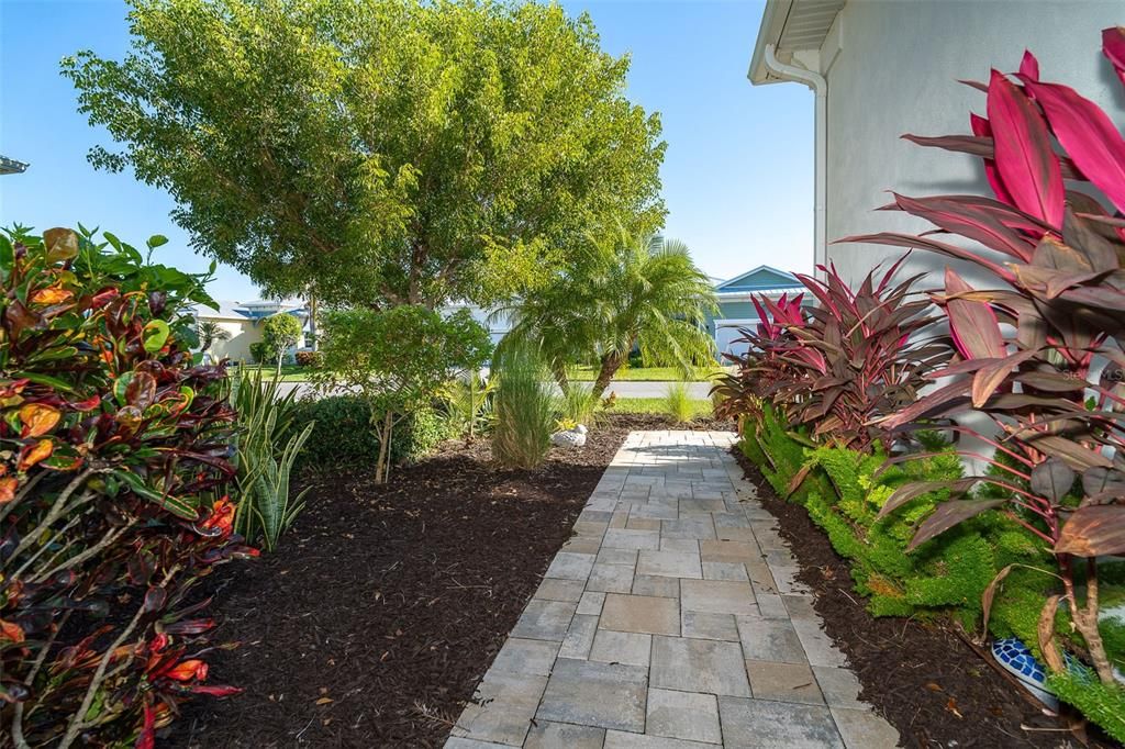 На продажу: $655,000 (3 спален, 2 ванн, 1820 Квадратных фут)