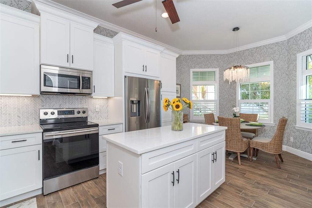 На продажу: $655,000 (3 спален, 2 ванн, 1820 Квадратных фут)