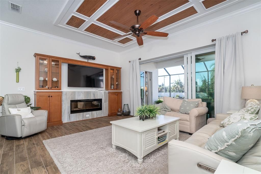 На продажу: $655,000 (3 спален, 2 ванн, 1820 Квадратных фут)