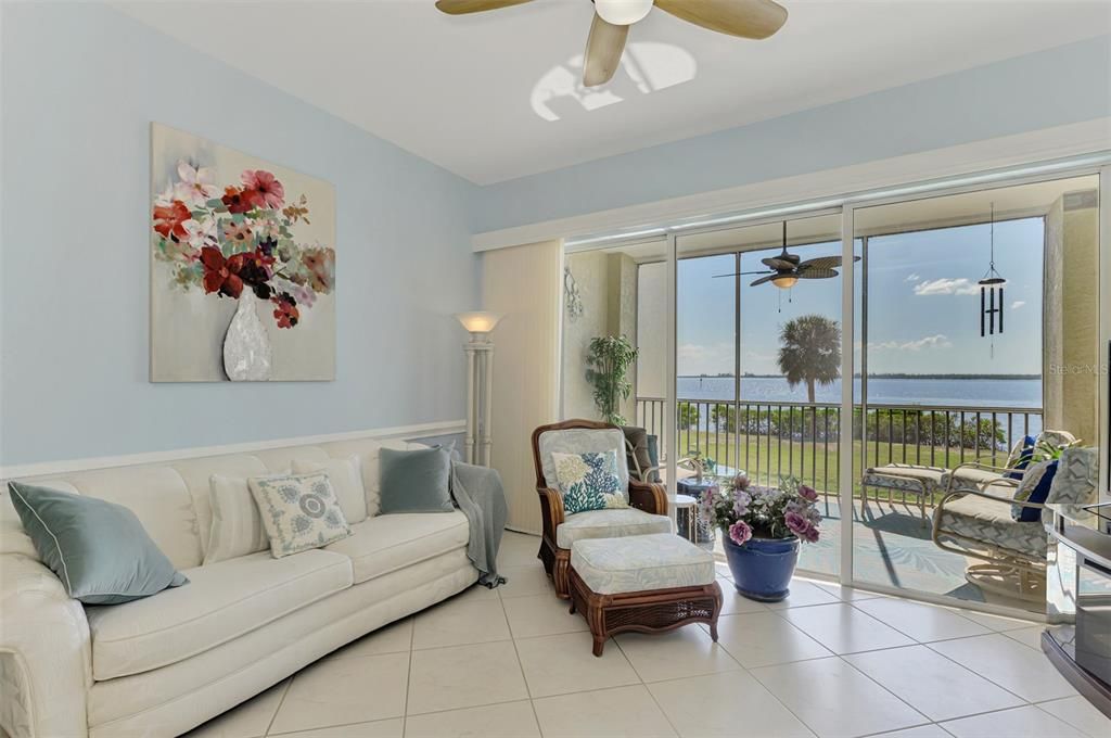 待售: $530,000 (4 贝兹, 3 浴室, 1904 平方英尺)